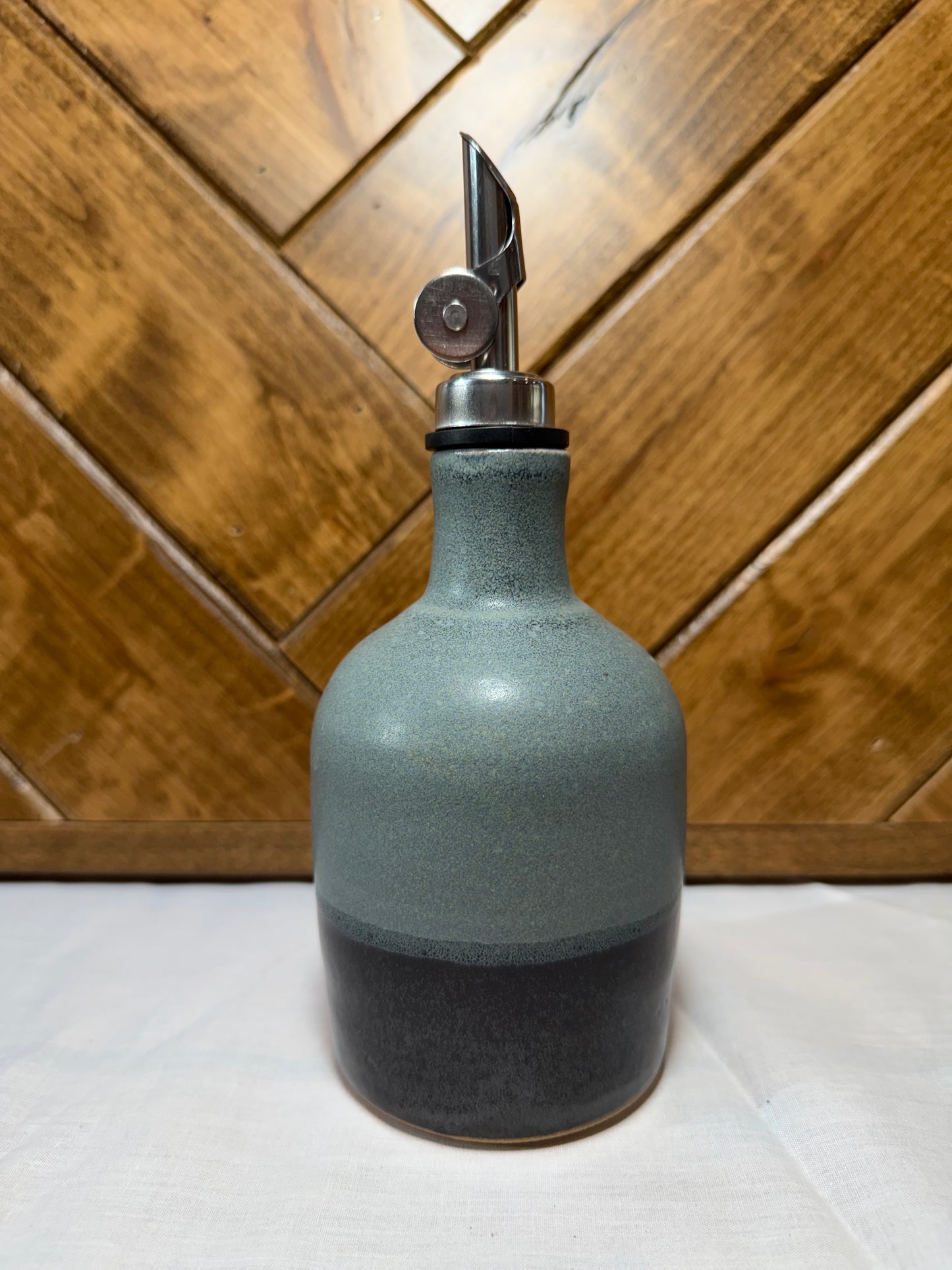 Matte Blue & Black Oil Pourer