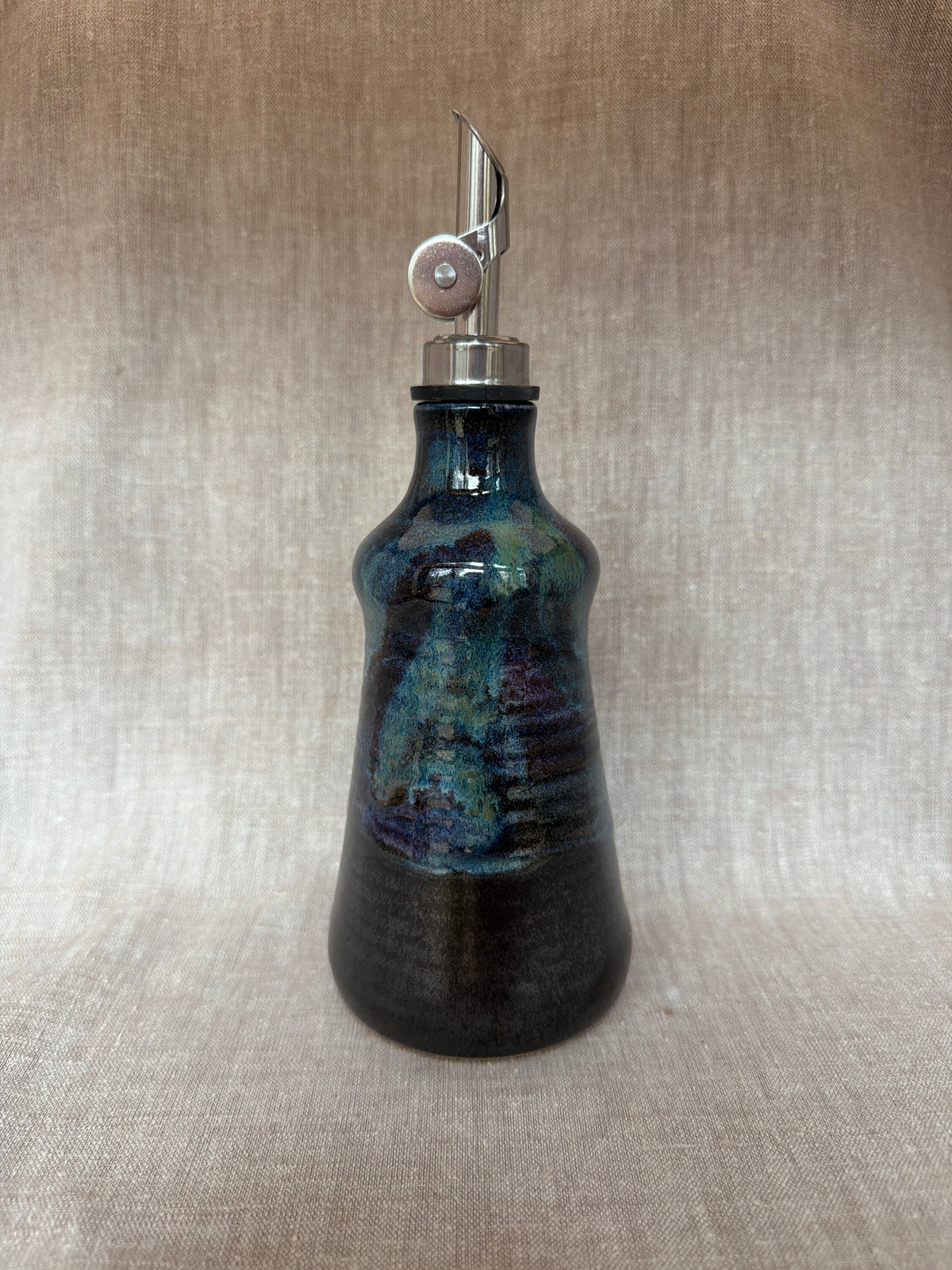 Northern Lights Oil Pourer