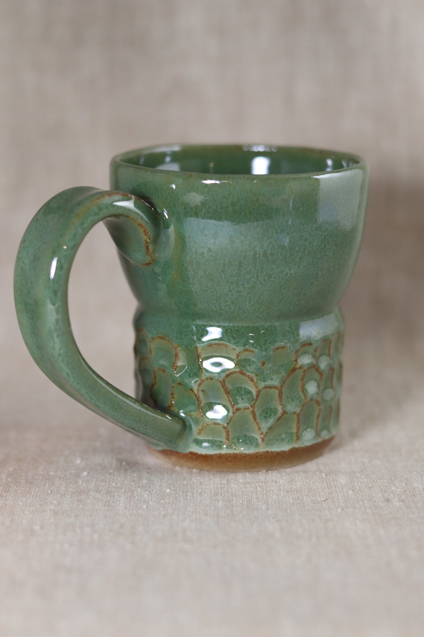 Green Hammered Mug