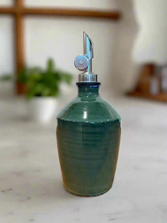 Blue/Green Oil Pourer