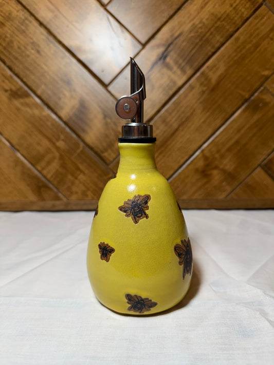 Bee Oil Pourer